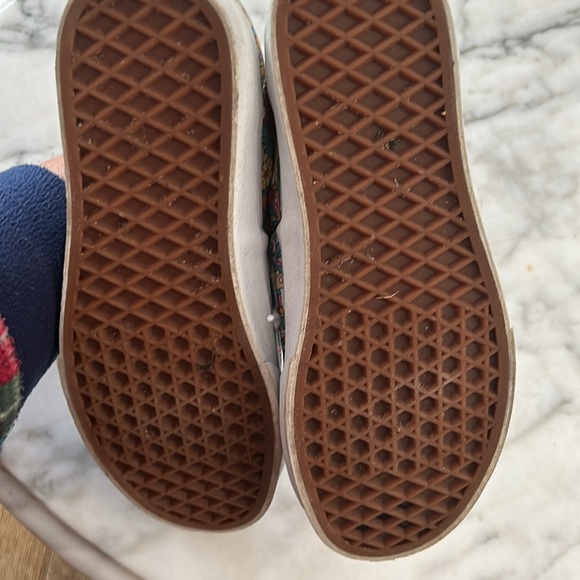 Mushroom Floral Vans - Picture 4 of 8